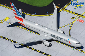 American Airlines Boeing 767-300ER N392AN GeminiJets GJAAL1866 Scale 1:400