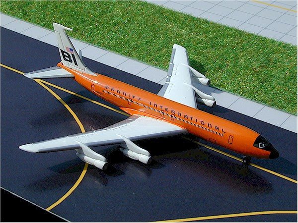 Braniff Boeing 707-320B N7102 GeminiJets GJBNF213 Scale 1:400