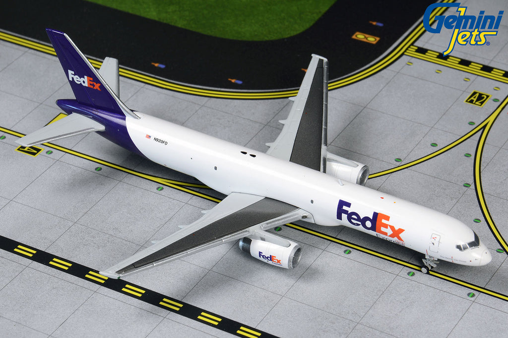 FedEx Boeing 757-200F N920FD GeminiJets GJFDX1818 Scale 1:400