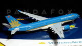 Vietnam Airlines Airbus A330-200 VN-A376 GeminiJets GJHVN1570 Scale 1:400
