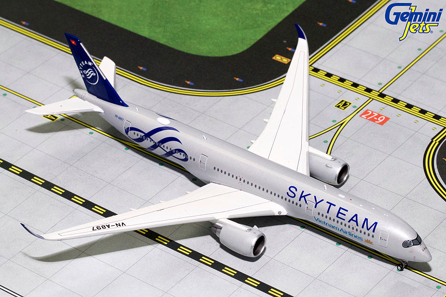 Vietnam Airlines Airbus A350-900 VN-A897 Skyteam GeminiJets GJHVN1778 Scale 1:400