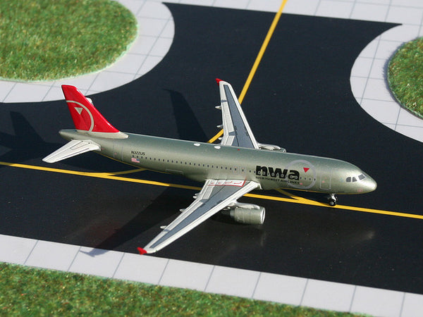 northwest航空機　スタンド付超レア！ Northwest Airlines Airbus A320 N322US GeminiJets GJNWA875 Scale 1