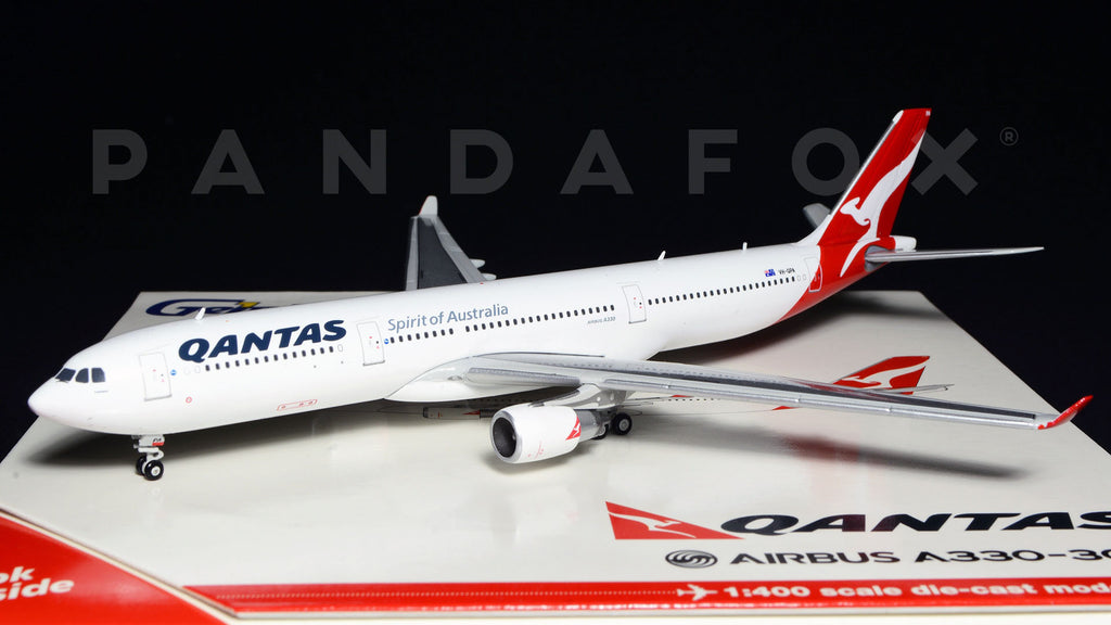 Qantas Airbus A330-300 VH-EBG GeminiJets GJQFA1199 Scale 1:400