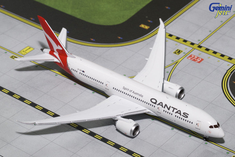 Qantas Boeing 787-9 VH-DRM GeminiJets GJQFA1644 Scale 1:400
