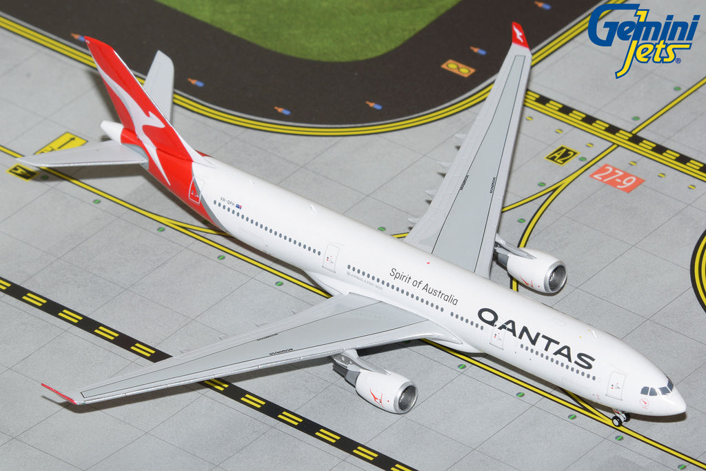 Qantas Airbus A330-300 VH-QPH GeminiJets GJQFA2161 Scale 1:400