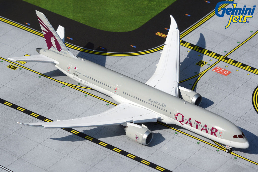 Qatar Airways Boeing 787-9 Flaps Down A7-BHA GeminiJets GJQTR1915F Scale 1:400