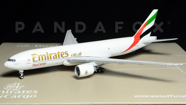 航空機・ヘリコプター Emirates B777F 1/400 Geminijets Amazon.com: GeminiJets GJUAE2144 Emirates Sky Cargo Boeing