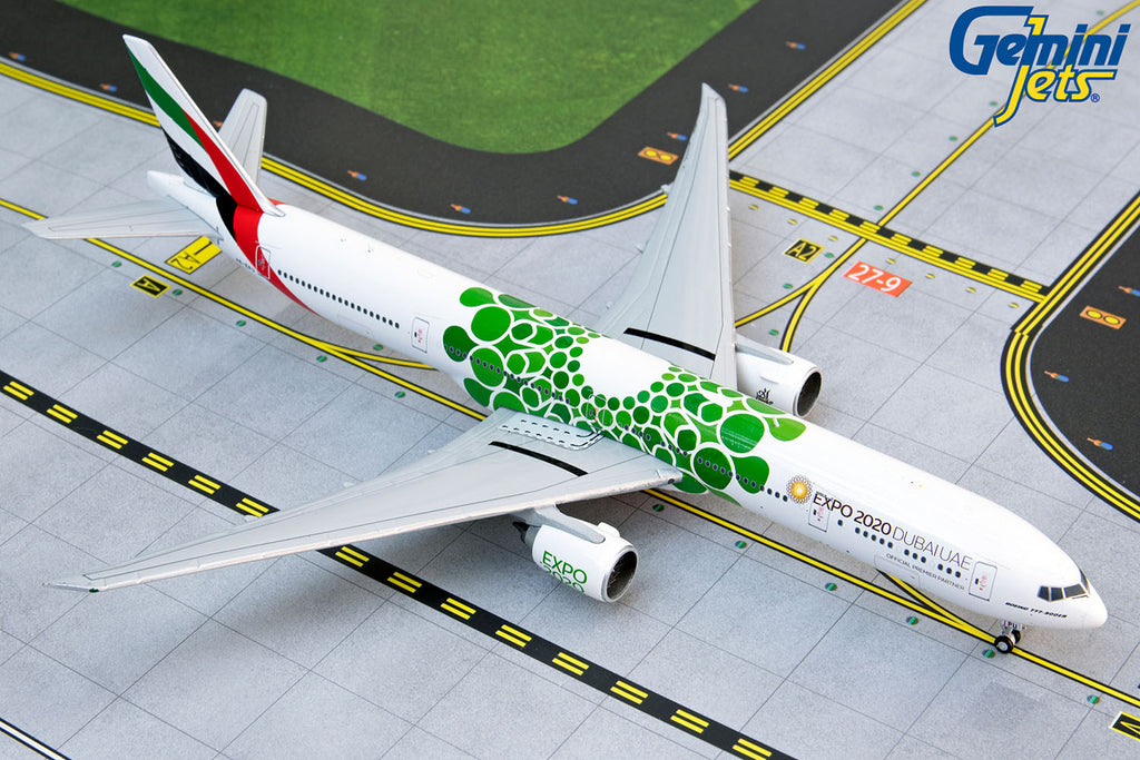 Emirates Boeing 777-300ER A6-EPU EXPO 2020 Green GeminiJets GJUAE1817 Scale 1:400