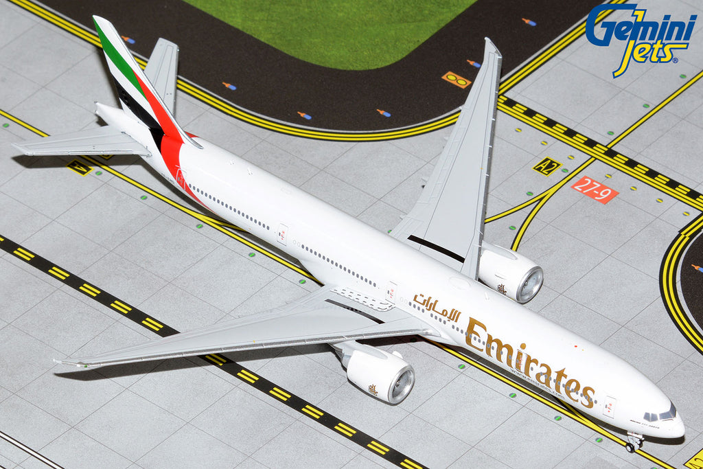 Emirates Boeing 777-300ER A6-END GeminiJets GJUAE2068 Scale 1:400