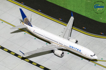 United Boeing 737 MAX 9 N67051 GeminiJets GJUAL1784 Scale 1:400