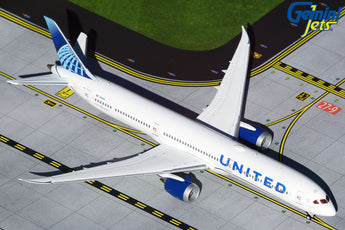 United Boeing 787-10 N12010 GeminiJets GJUAL1808 Scale 1:400