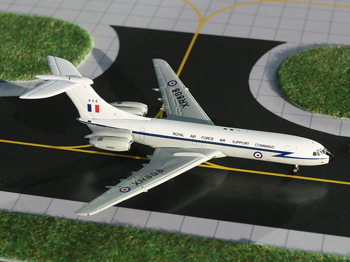 Royal Air Force Vickers VC-10 XR808 GeminiJets GMRAF035 Scale 1:400