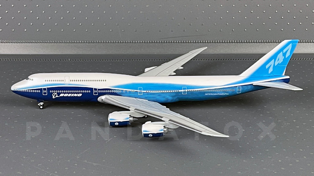 House Color Boeing 747-8I On Ground Hogan Wings HG40106 Scale 1:400