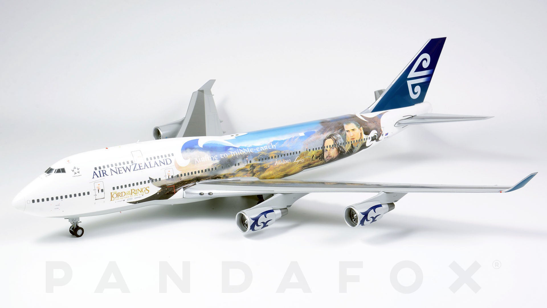 Boeing 747-400 電飾加工済航空機模型 Amazon | 18.5インチ 1:150 スケール 模型飛行機 プロトタイプ