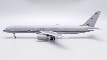 Royal New Zealand Air Force Boeing 757-200 NZ7571 JC Wings JC2RNZ0032 XX20032 Scale 1:200