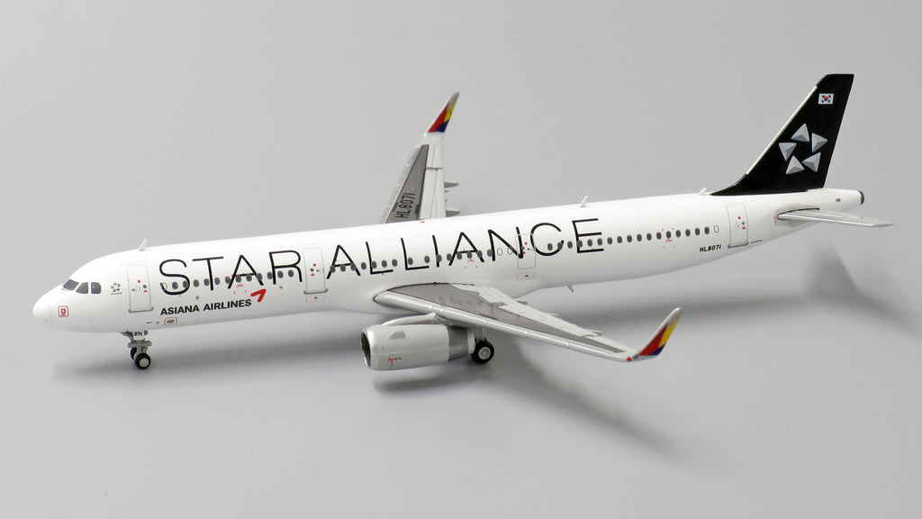 Asiana Airlines Airbus A321 HL8071 Star Alliance JC Wings JC4AAR072 XX4072 Scale 1:400