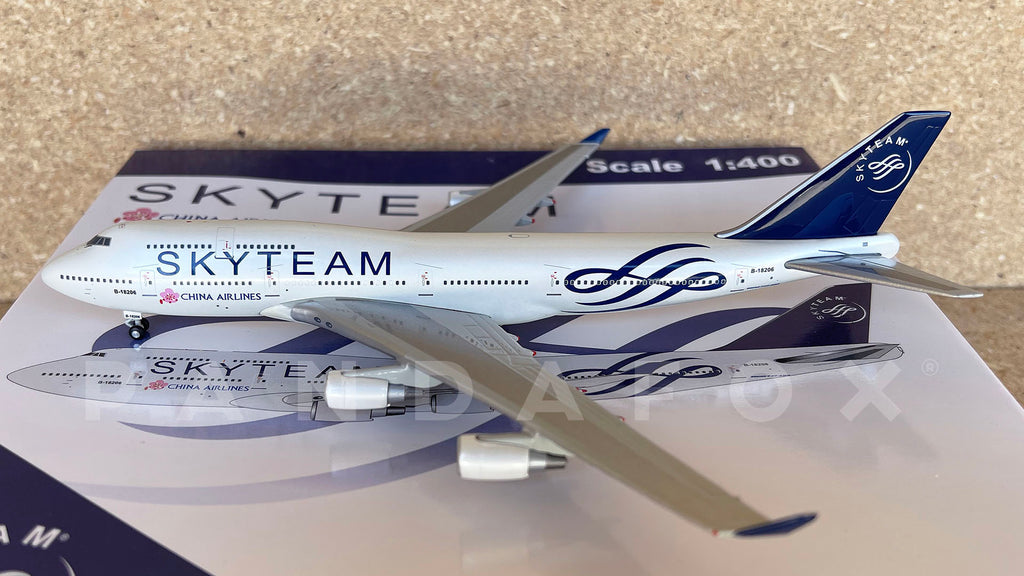 China Airlines Boeing 747-400 B-18206	Skyteam JC Wings JC4CAL827 XX4827 Scale 1:400