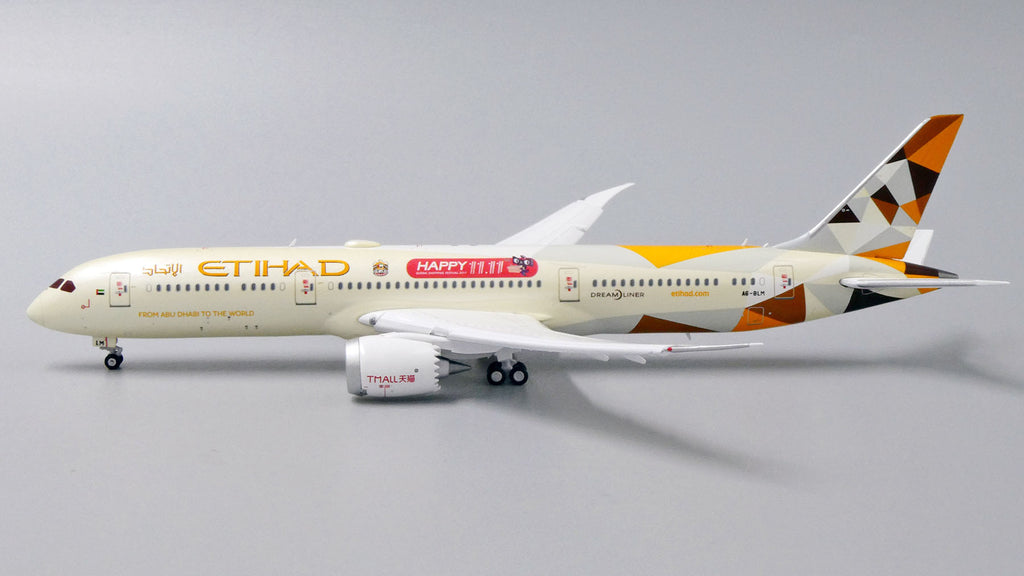 Etihad Airways Boeing 787-9 Flaps Down A6-BLM TMALL JC Wings JC4ETD219A XX4219A Scale 1:400