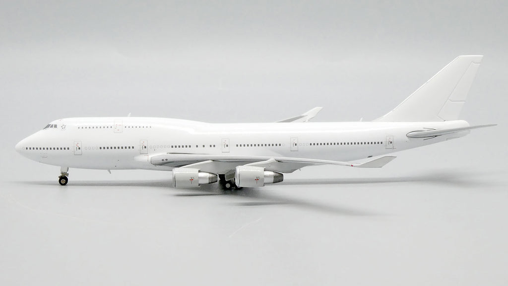 Blank/White Boeing 747-400 PW Engines JC Wings JC4WHT2008 BK2008 Scale 1:400