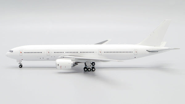 Blank/White Boeing 777-200 JC Wings JC4WHT2016 BK2016 Scale 1:400 –  PandaFox Toys