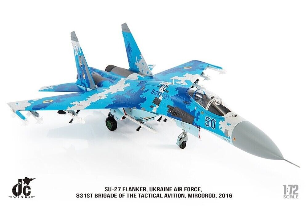 Su-27 Flanker B 1/72 Die Cast Model - HA6015 Ukrainian Air Force, Feb 2022