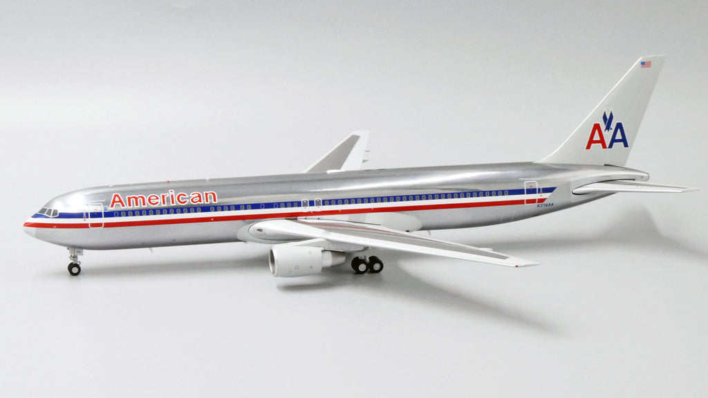 American Airlines Boeing 767-300ER N374AA JC Wings LH2AAL171 LH2171 Scale 1:200