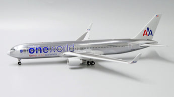 American Airlines Boeing 767-300ER N395AN One World JC Wings LH2AAL172 LH2172 Scale 1:200