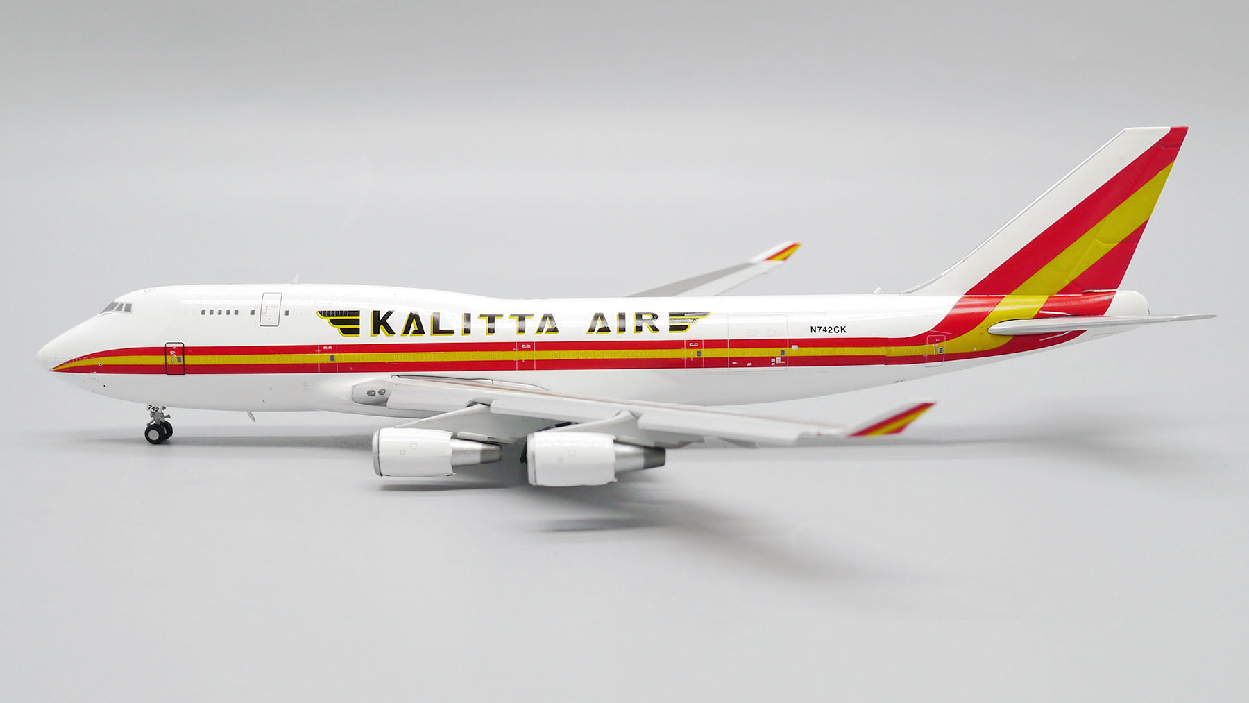 Kalitta Air Boeing 747-400BCF Flaps Down N742CK JC Wings