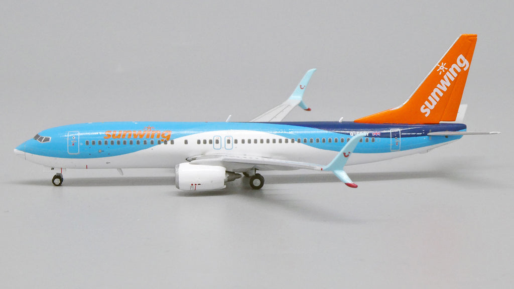 Sunwing Airlines Boeing 737-800 G-FDZY JC Wings LH4SWG204 LH4204 Scale 1:400