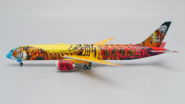 Year Of Tiger Boeing 787-9 JC Wings LH8022 Scale 1:400 – PandaFox Toys