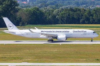 Lufthansa Airbus A350-900 D-AIVD CleanTechFlyer Phoenix PH4DLH2332 04487 Scale 1:400