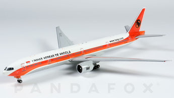 TAAG Angola Airlines Boeing 777-300ER D2-TEG Phoenix PH4DTA1340 Scale 1:400