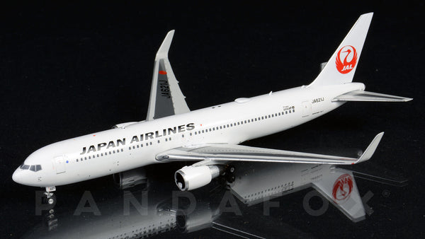 Japan Airlines Boeing 767-300ER JA621J Phoenix PH4JAL2072 Scale 1:400