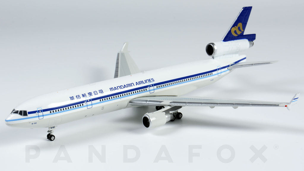 Mandarin Airlines MD-11 B-152 Phoenix PH4MDA1204 Scale 1:400