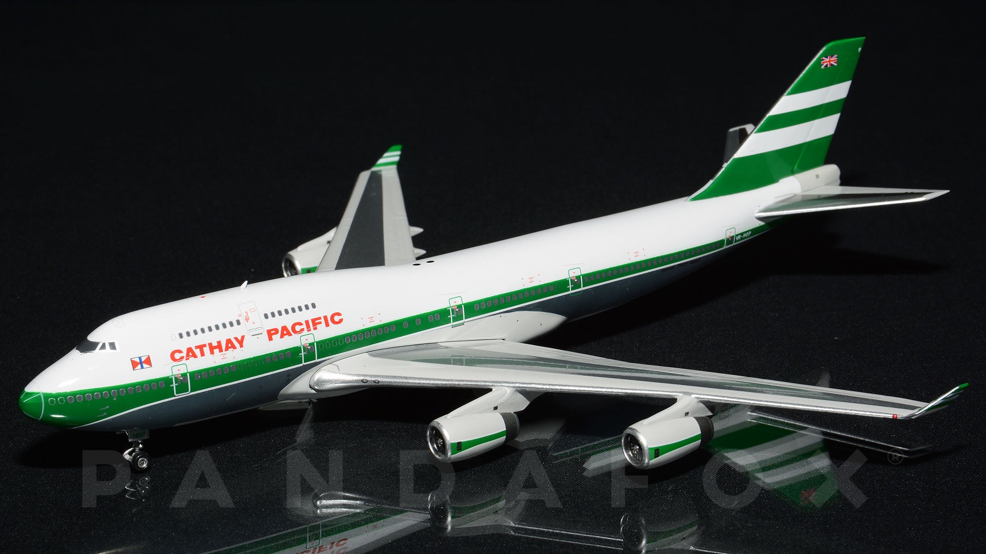 1/400 CATHAY PACIFIC B747-400 リース塗装モデル Jcwings Cathay Pacific Cargo Boeing 747-400F B-HUP 