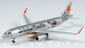 Jetstar Pacific Airbus A320 VN-A561 Kung Fu Panda 3 Phoenix PH4PIC1537 04108 Scale 1:400