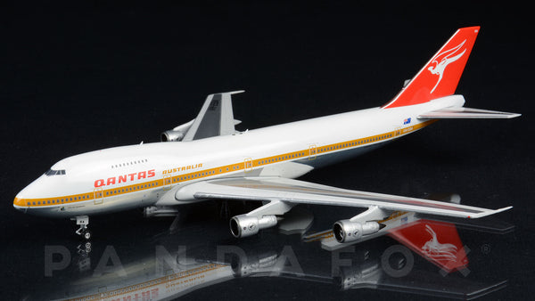 【絶版希少】ハセガワQANTAS Boeing 747-400 1/200 絶版希少】ハセガワQANTAS Boeing 747-400 1/200 絶版希少