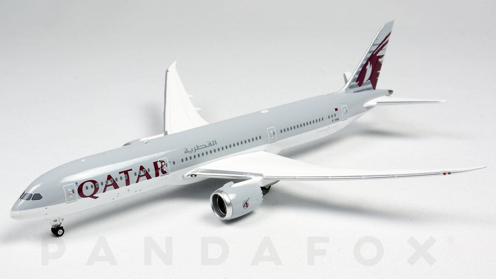 Qatar Airways Boeing 787-9 A7-BHB Phoenix PH4QTR2036 Scale 1:400